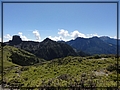 2011-10-22 11-00-58伊澤山頂看聖稜線.JPG